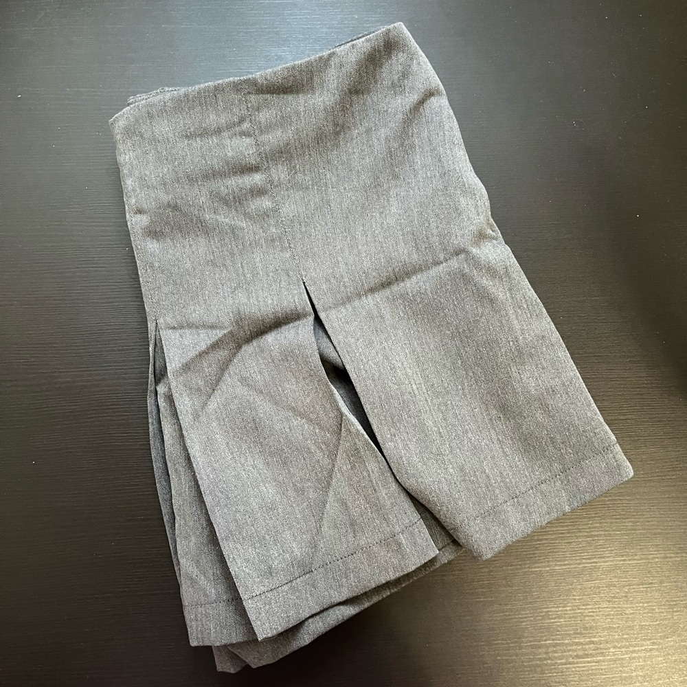 Pleated mini skirt/skort - Picture 5 of 5